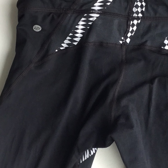 VMMA cape legging with drawstring and side pocket - Picture 5 of 7